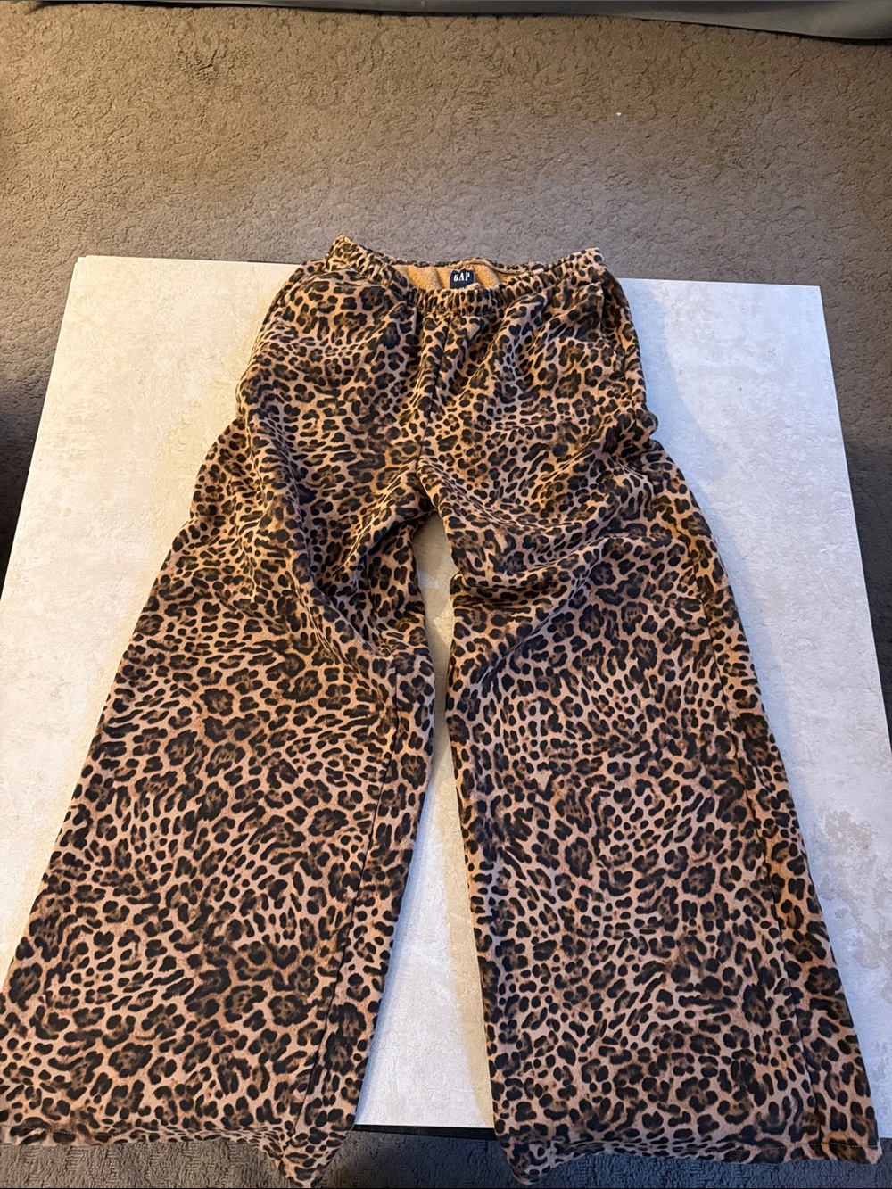 GAP women’s Vintahe Soft Baggy Wide Leg Sweatpants size small